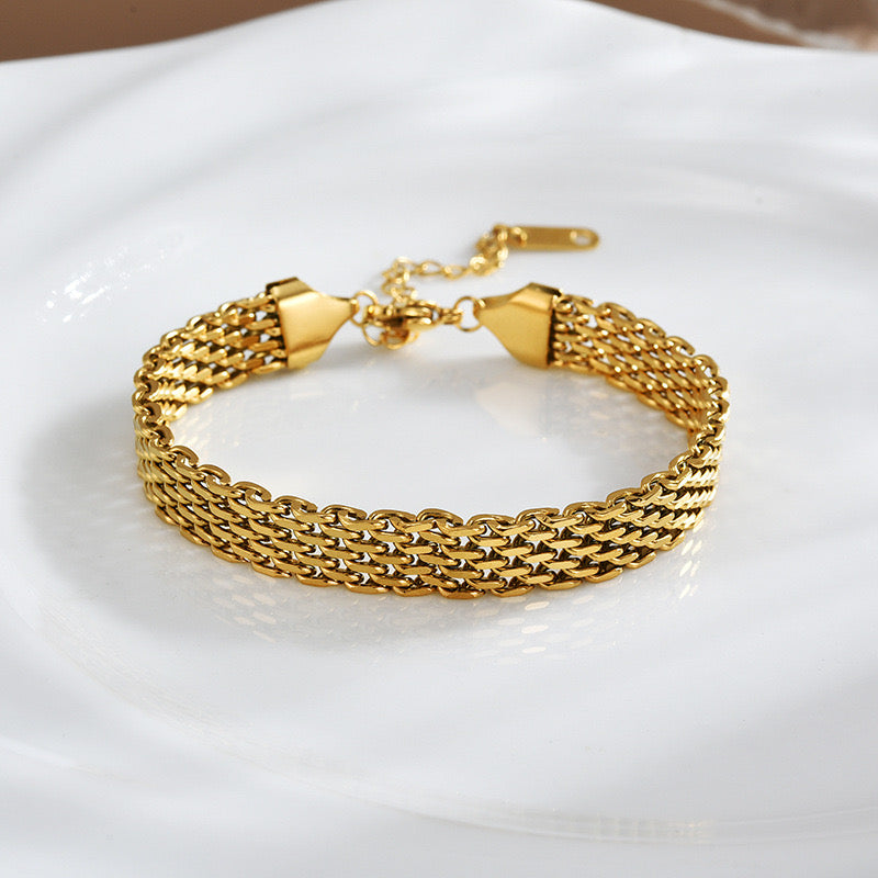 Cora Bracelet