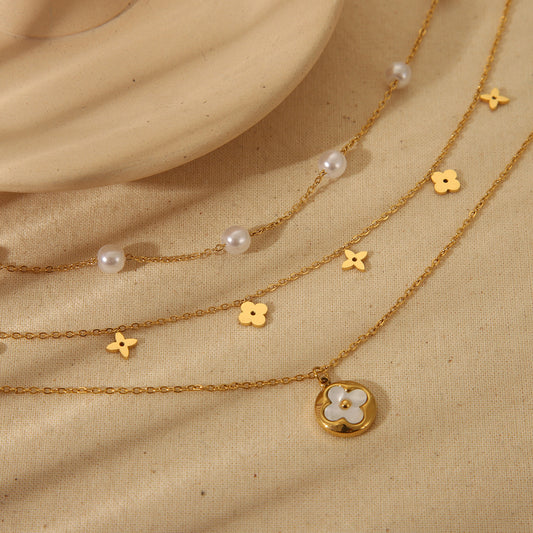 White Pearl Clover Necklace