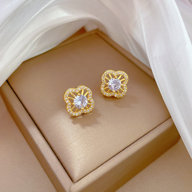 Golden Clover Earrings