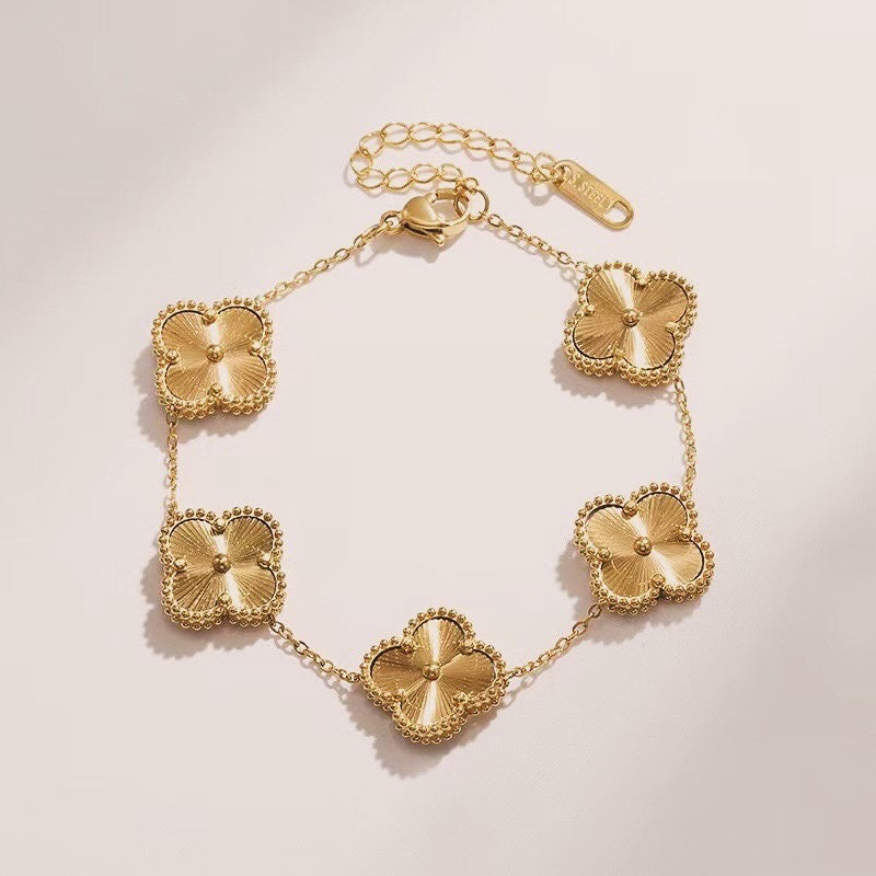 Clover Gold Bracelet