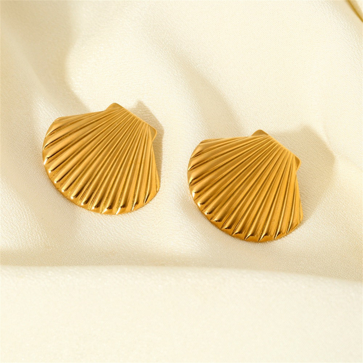 Shell Earrings